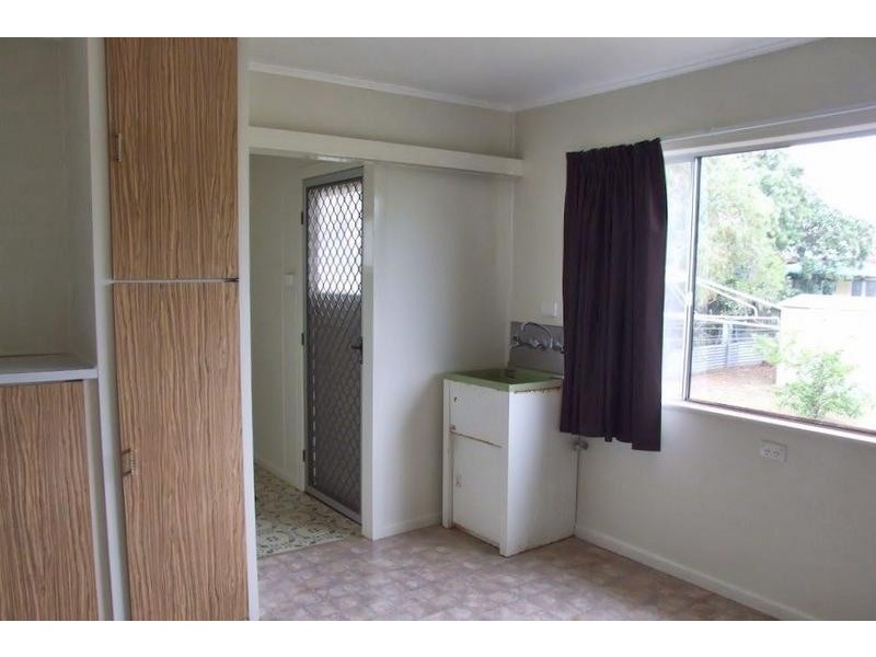 2 Knox Street, Dalby QLD 4405