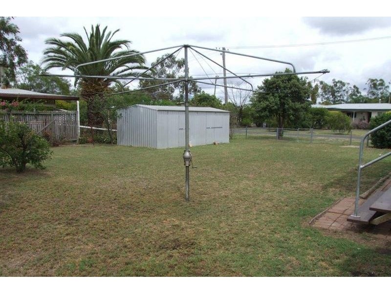 2 Knox Street, Dalby QLD 4405