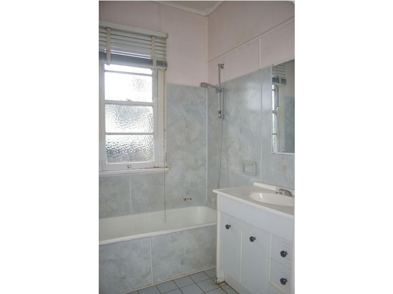 70 Arthur Street, Dalby QLD 4405