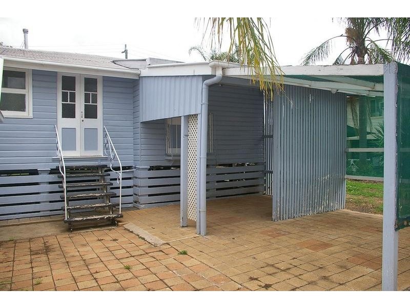 70 Arthur Street, Dalby QLD 4405