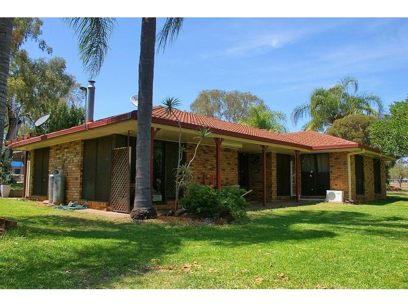 15 Colkerri Drive, Dalby QLD 4405