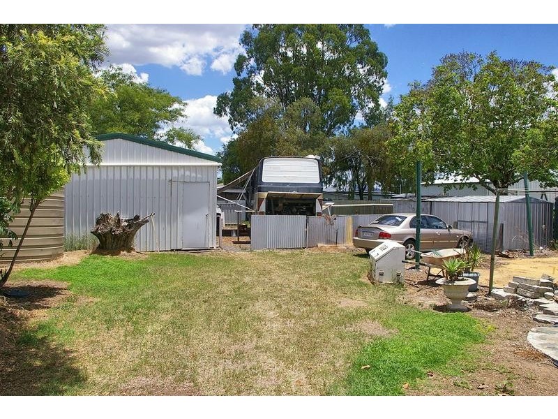 96 Edward Street, Dalby QLD 4405
