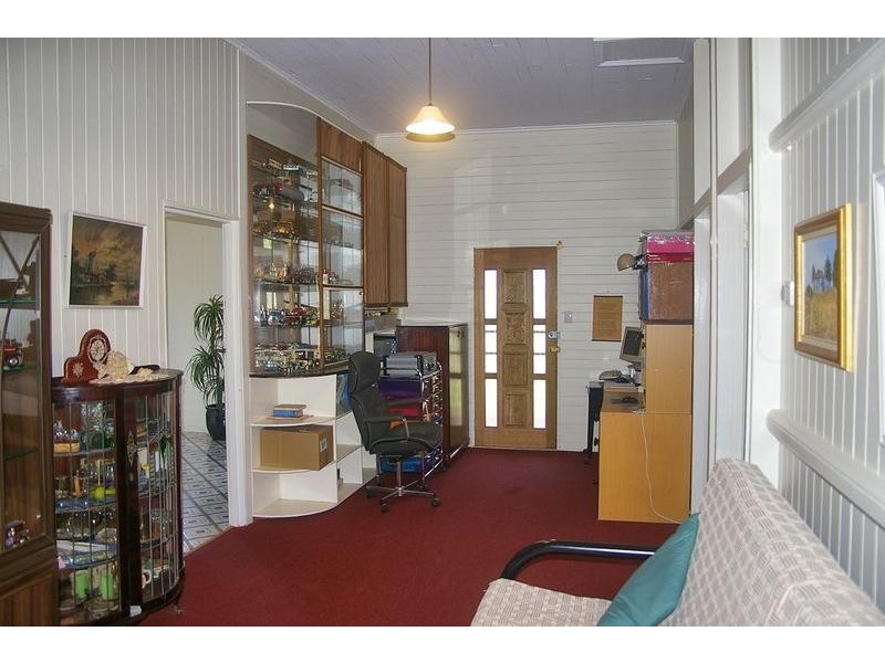 8 Mccay Street, Macalister QLD 4406