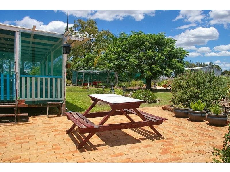 8 Mccay Street, Macalister QLD 4406