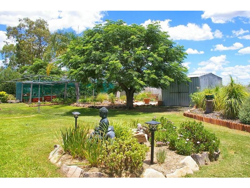 8 Mccay Street, Macalister QLD 4406