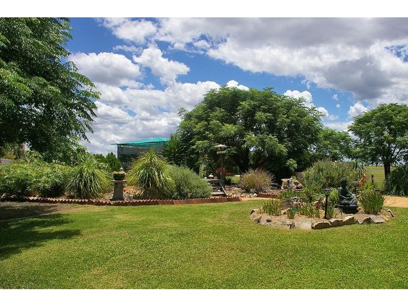 8 Mccay Street, Macalister QLD 4406