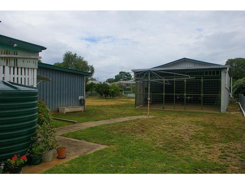 14 Moreton Street, Dalby QLD 4405