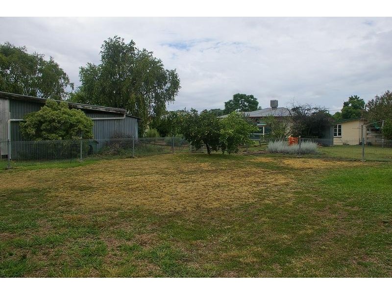 14 Moreton Street, Dalby QLD 4405