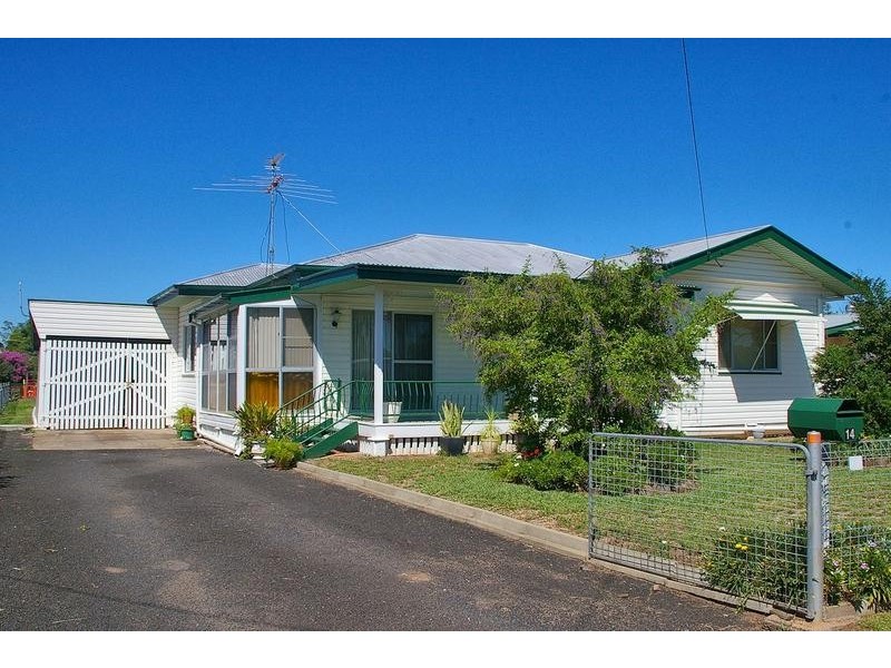 14 Moreton Street, Dalby QLD 4405