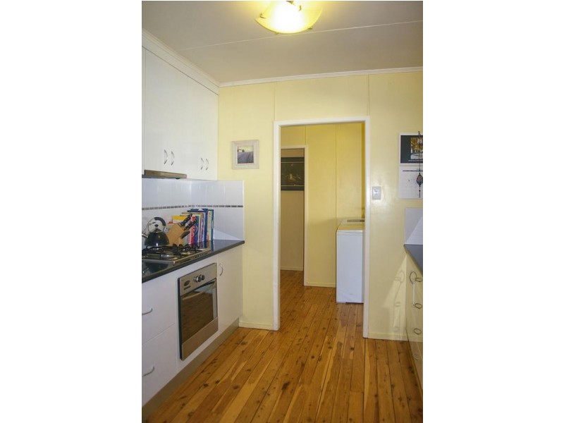 29 Curtis Street, Dalby QLD 4405