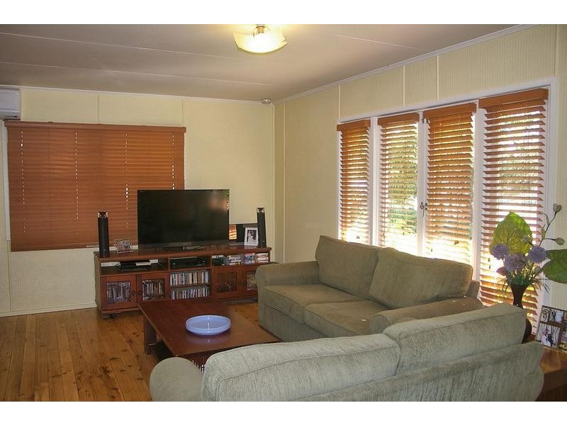 29 Curtis Street, Dalby QLD 4405