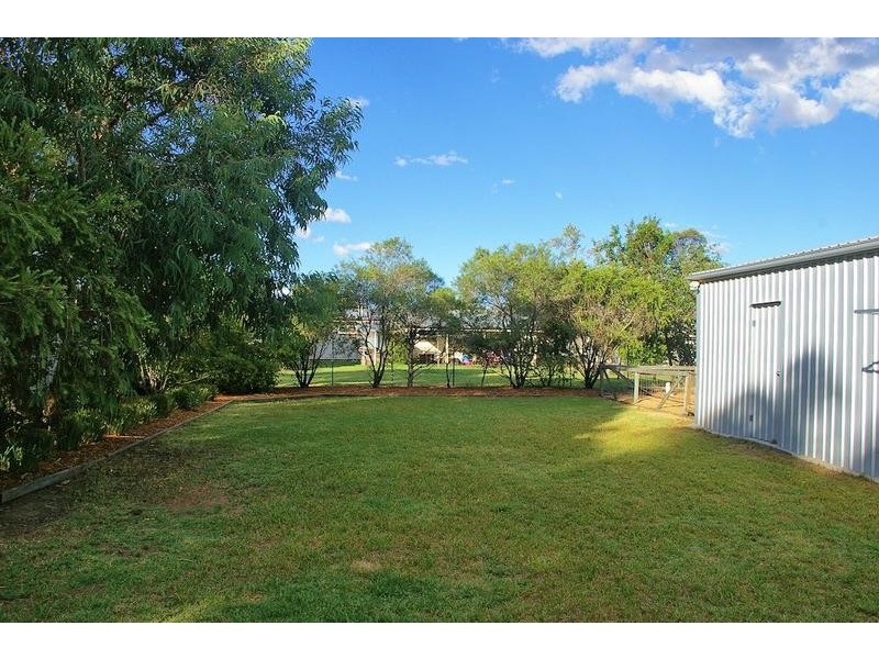 29 Curtis Street, Dalby QLD 4405
