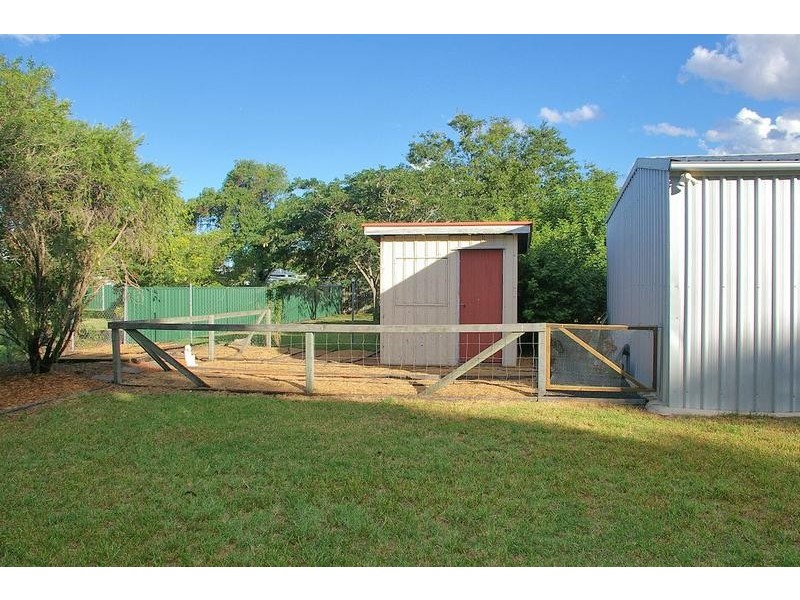 29 Curtis Street, Dalby QLD 4405