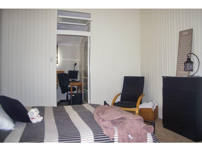 11 Myall Street, Dalby QLD 4405