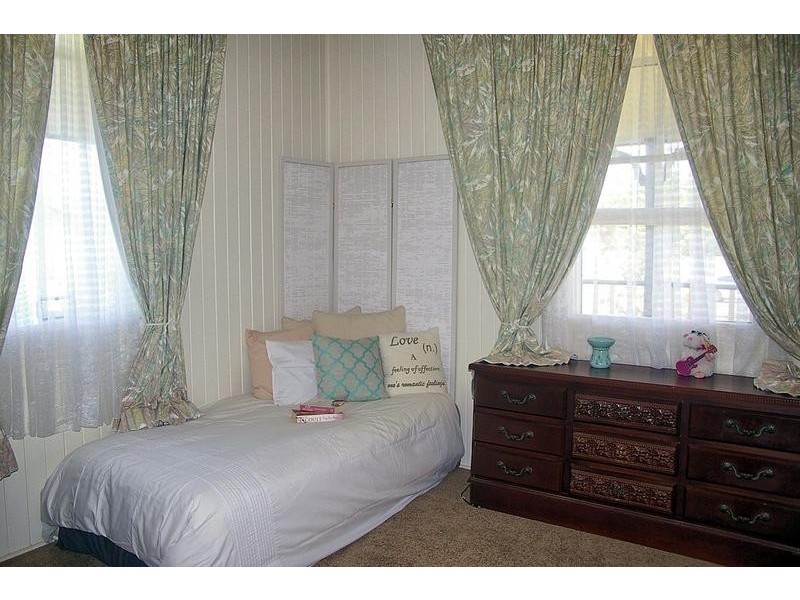 11 Myall Street, Dalby QLD 4405