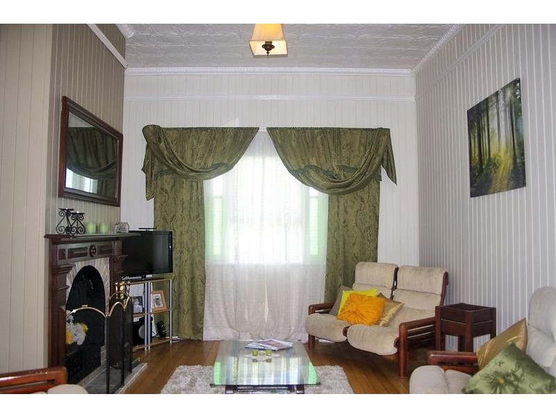 11 Myall Street, Dalby QLD 4405