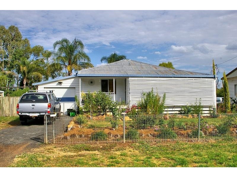 155 Pratten Street, Dalby QLD 4405