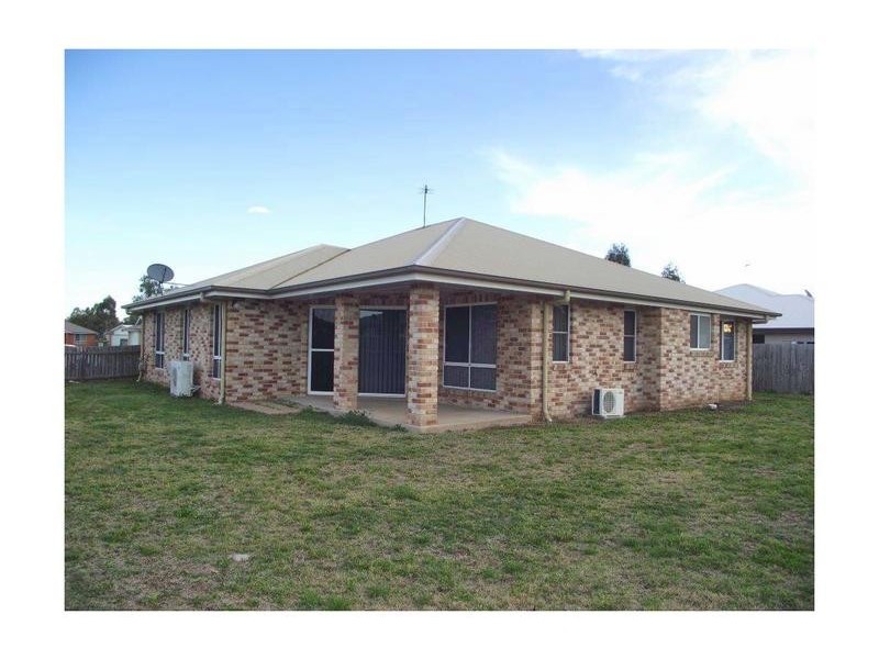 10 Trentwood Parade, Dalby QLD 4405