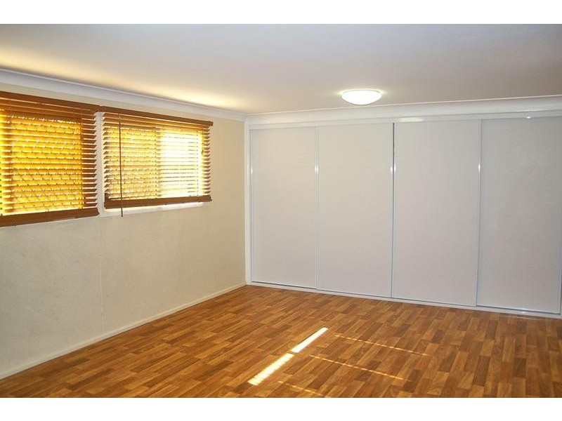 12 Thorley Street, Dalby QLD 4405