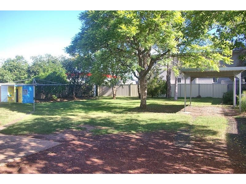 12 Thorley Street, Dalby QLD 4405