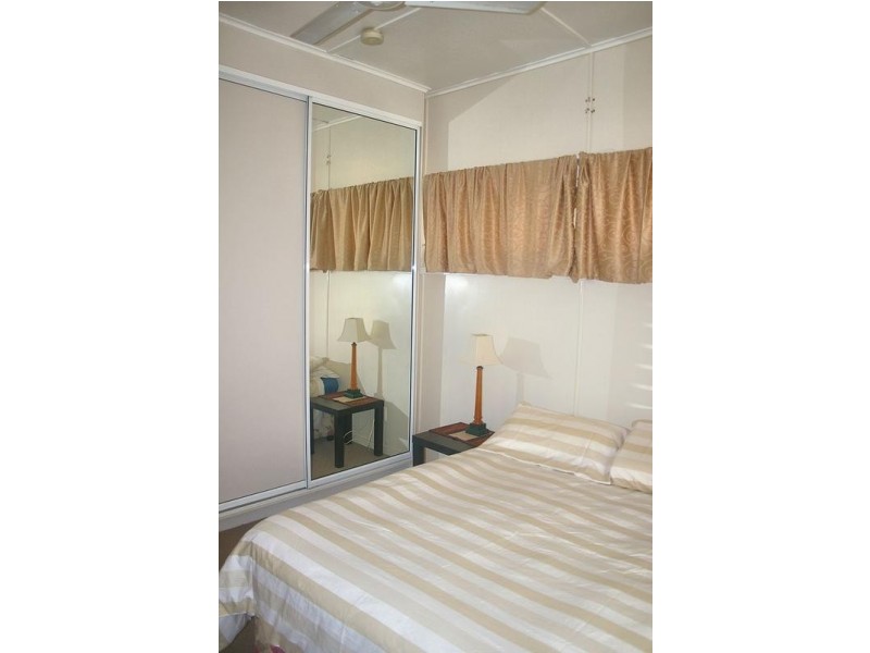 8 Swan Street, Dalby QLD 4405