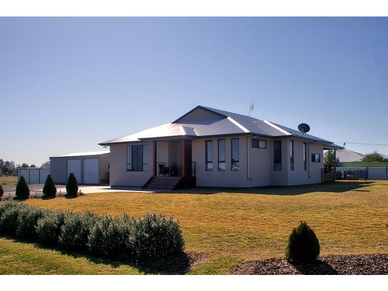 89 Seymours Road, Dalby QLD 4405