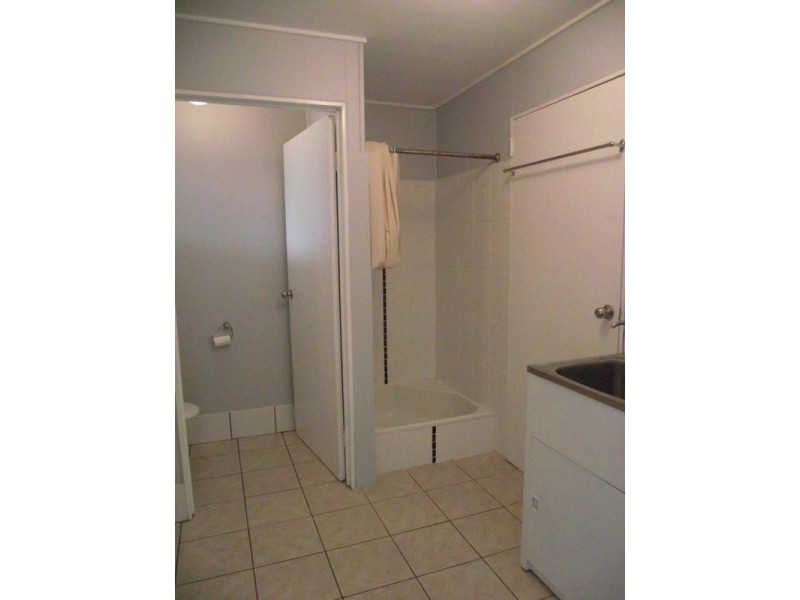 Units 1-5, 24 Bunya Street, Dalby QLD 4405