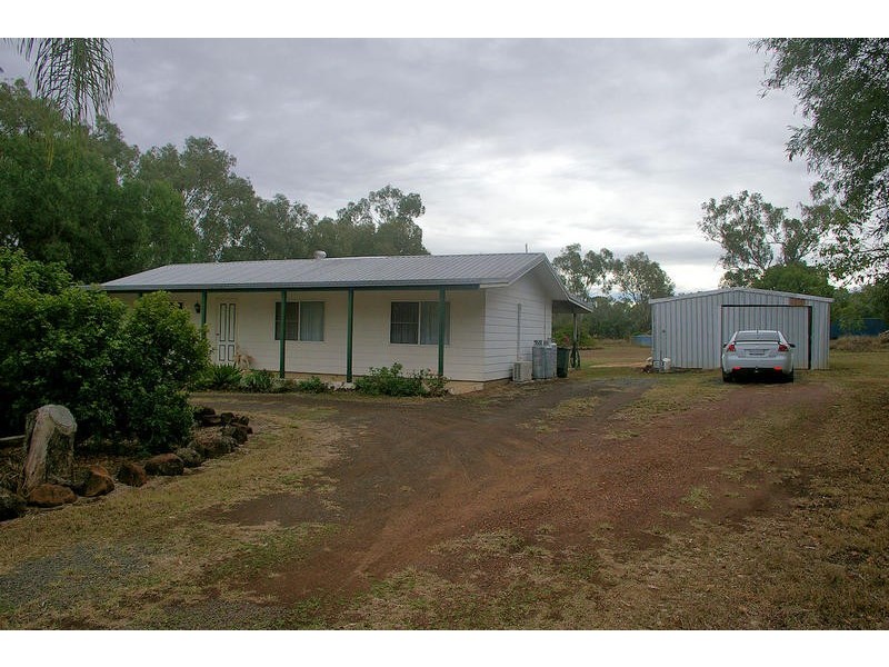 15 Chelldan Avenue, Dalby QLD 4405