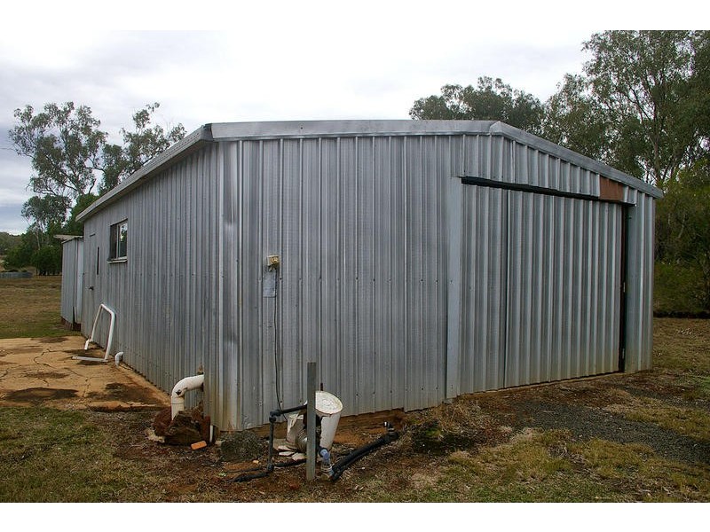 15 Chelldan Avenue, Dalby QLD 4405