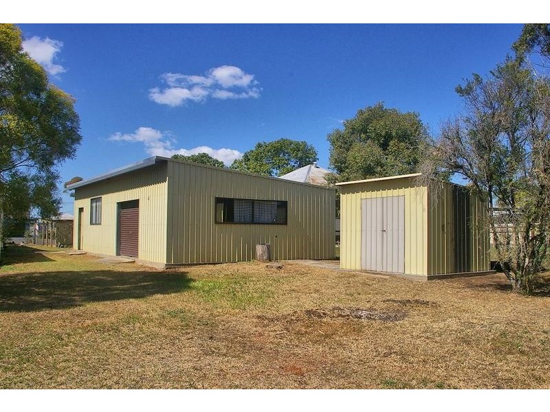 5 Lloyd Street, Dalby QLD 4405