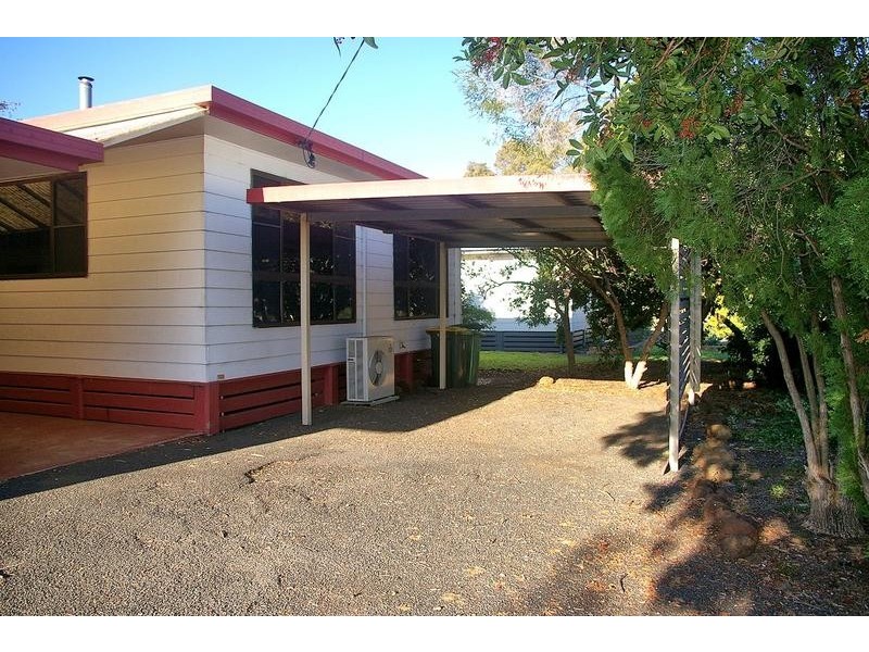 33 Etty Street, Dalby QLD 4405