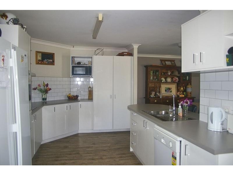 4 Azalea Court, Dalby QLD 4405