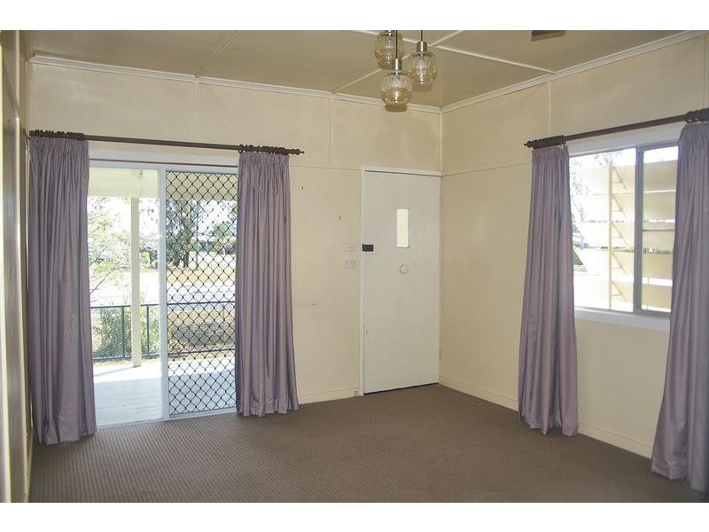 101 Edward Street, Dalby QLD 4405