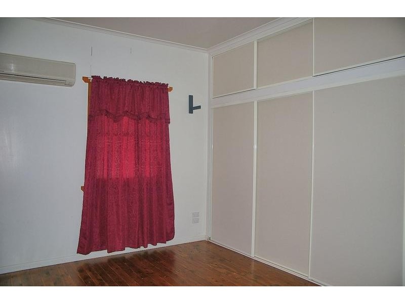 6 Blaxland Road, Dalby QLD 4405