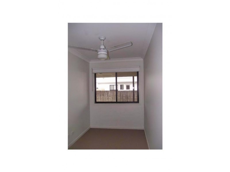 8 Keys Place, Dalby QLD 4405