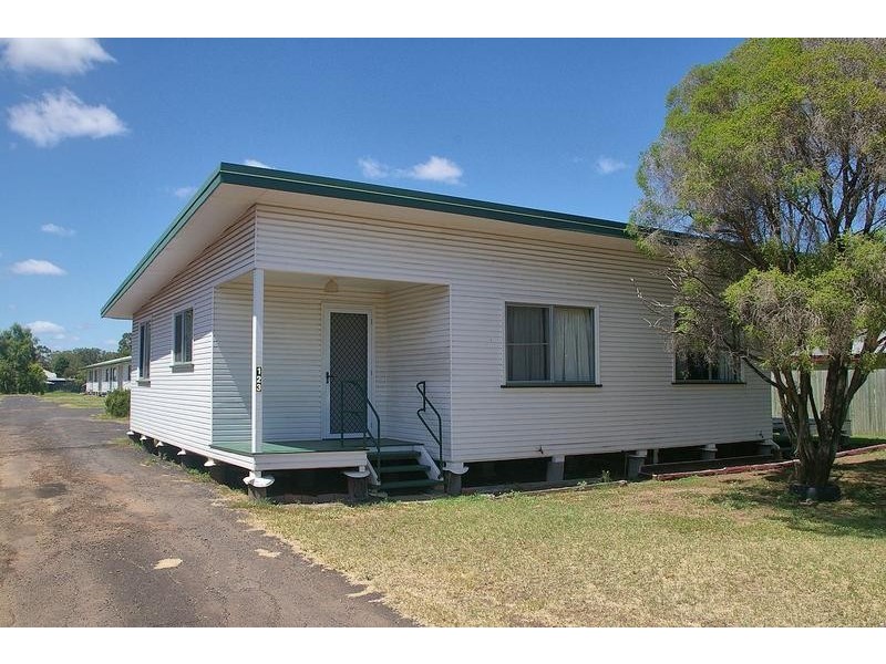 Unit 1-7, 123 Pratten Street, Dalby QLD 4405