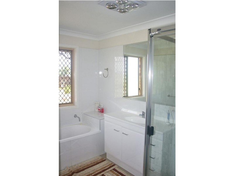 37 Hustons Place, Dalby QLD 4405
