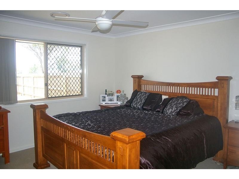 37 Hustons Place, Dalby QLD 4405
