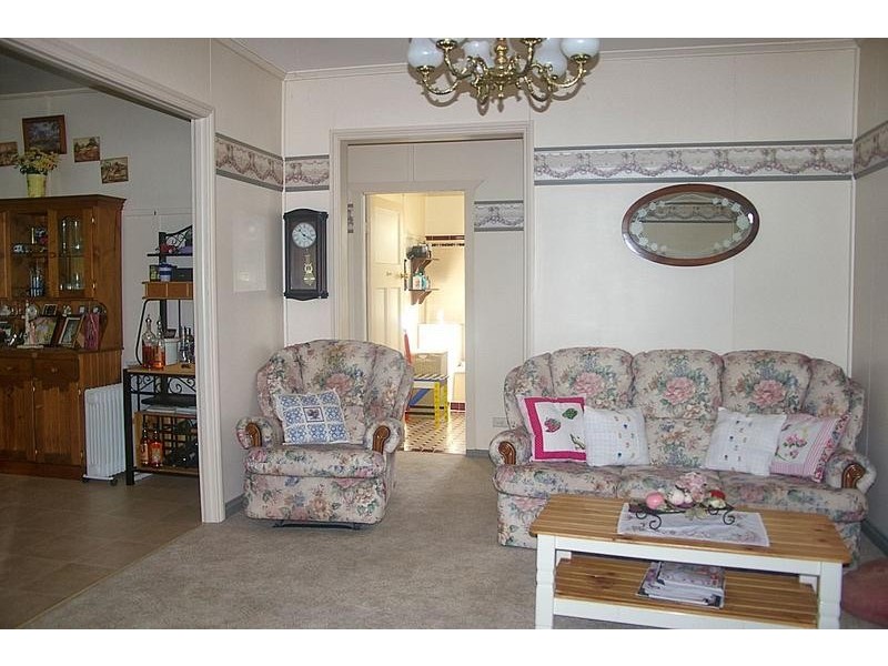 5 Wooburn Street, Dalby QLD 4405