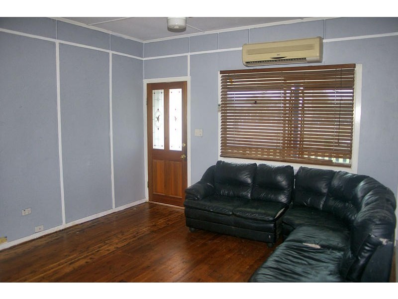 76 Wood Street, Dalby QLD 4405
