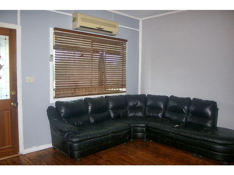 76 Wood Street, Dalby QLD 4405