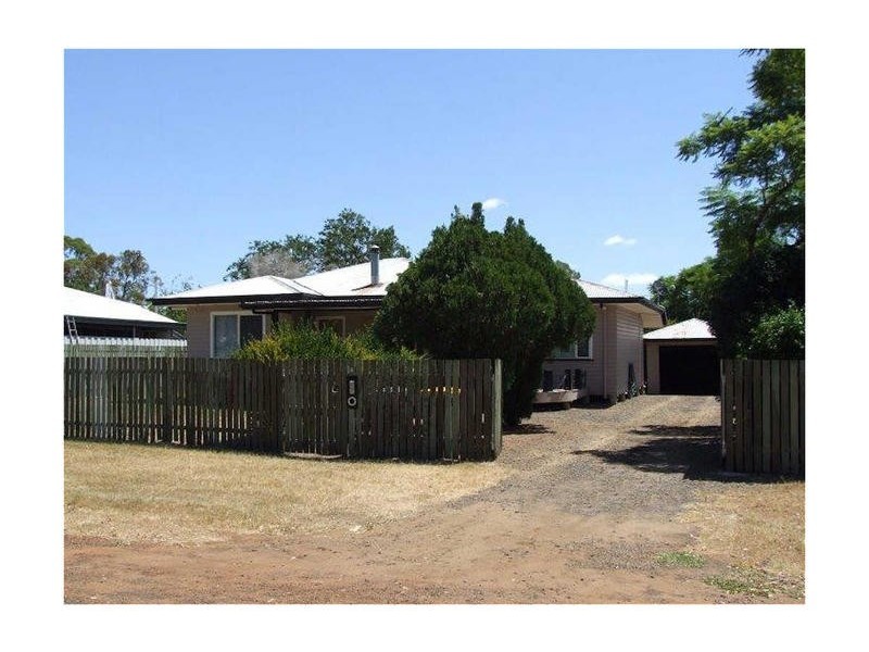 4 Wooburn Street, Dalby QLD 4405