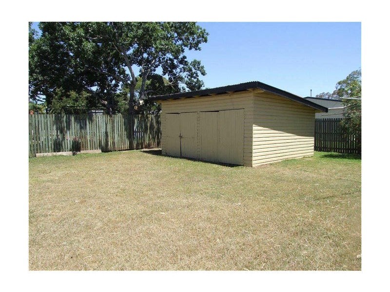 4 Wooburn Street, Dalby QLD 4405