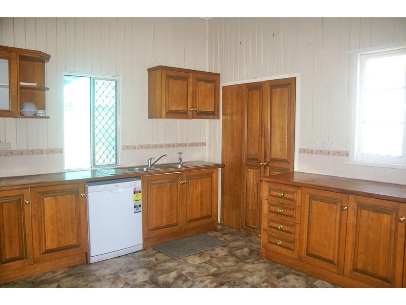 8 Kookaburra Street, Dalby QLD 4405