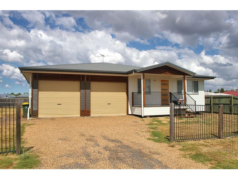 1 Glen Eagles Drive, Dalby QLD 4405