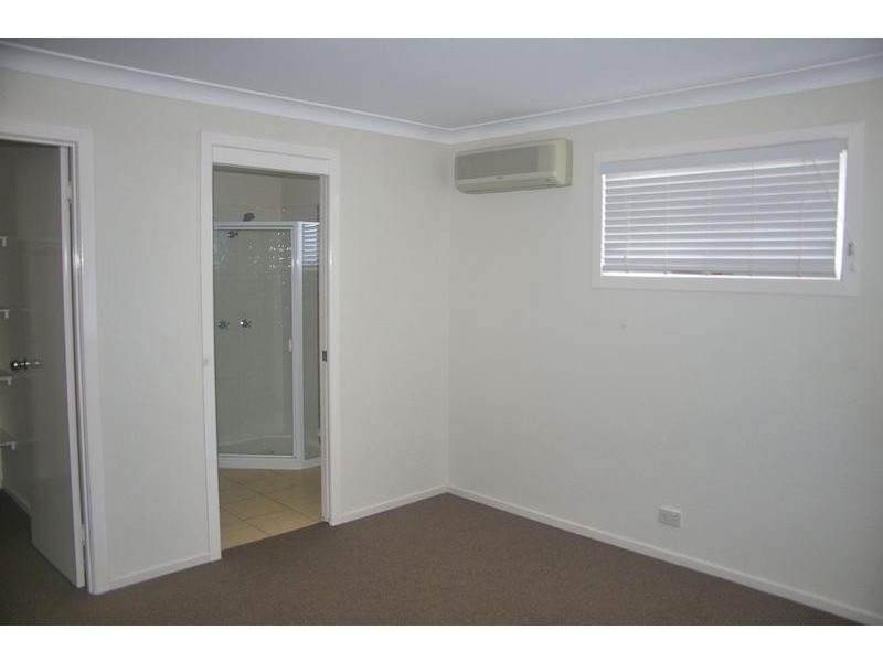 1 Glen Eagles Drive, Dalby QLD 4405
