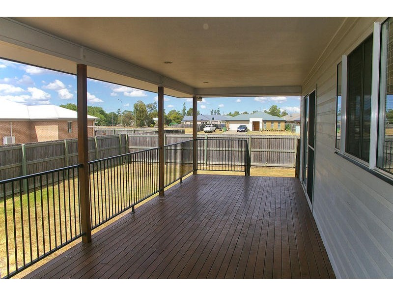 1 Glen Eagles Drive, Dalby QLD 4405
