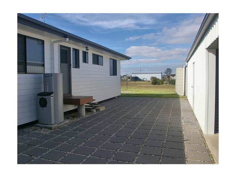 17 Millbrook Court, Dalby QLD 4405