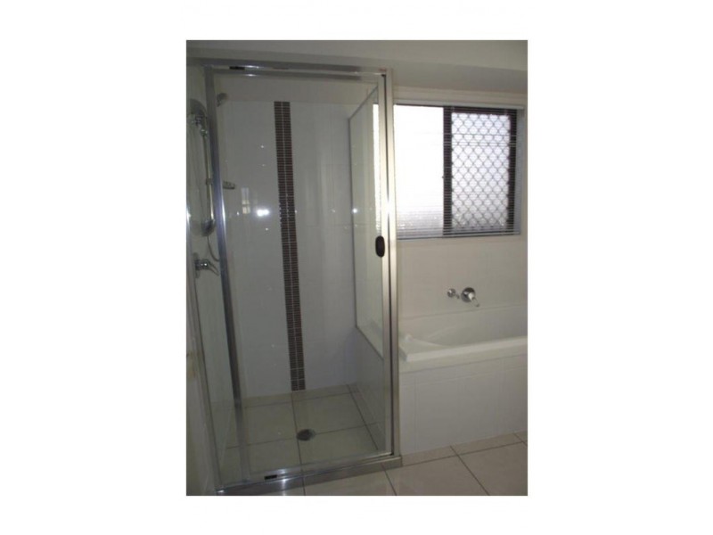 33 Gosden Drive, Dalby QLD 4405