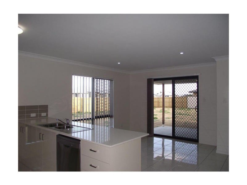 33 Gosden Drive, Dalby QLD 4405